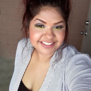 Meet your Posher, Karina